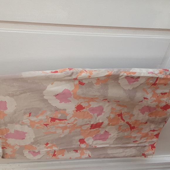 Ann Taylor Silk Skirt 10 Pencil Stretch Soft Red Pink Orange Colorful Lined - Picture 2 of 7